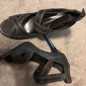 Black stilettos size 7 new no tags